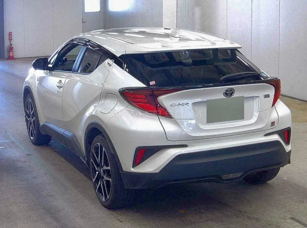 Toyota C-HR 2019 for Sale in Karachi Toyota C-HR 2019 for Sale in Karachi Image-4