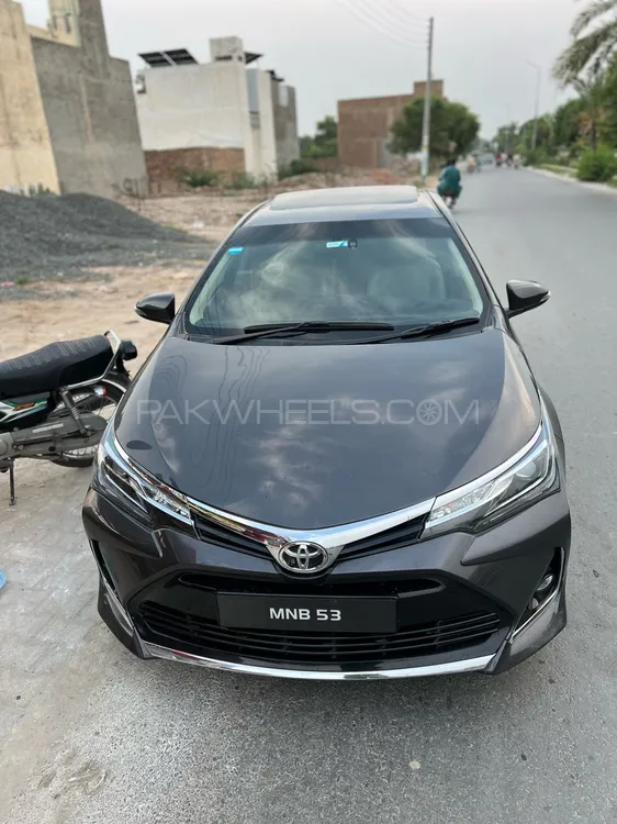 Toyota Corolla 2017 for Sale in Burewala Image-1