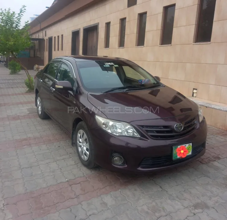 Toyota Corolla 2013 for Sale in Faisalabad Image-1