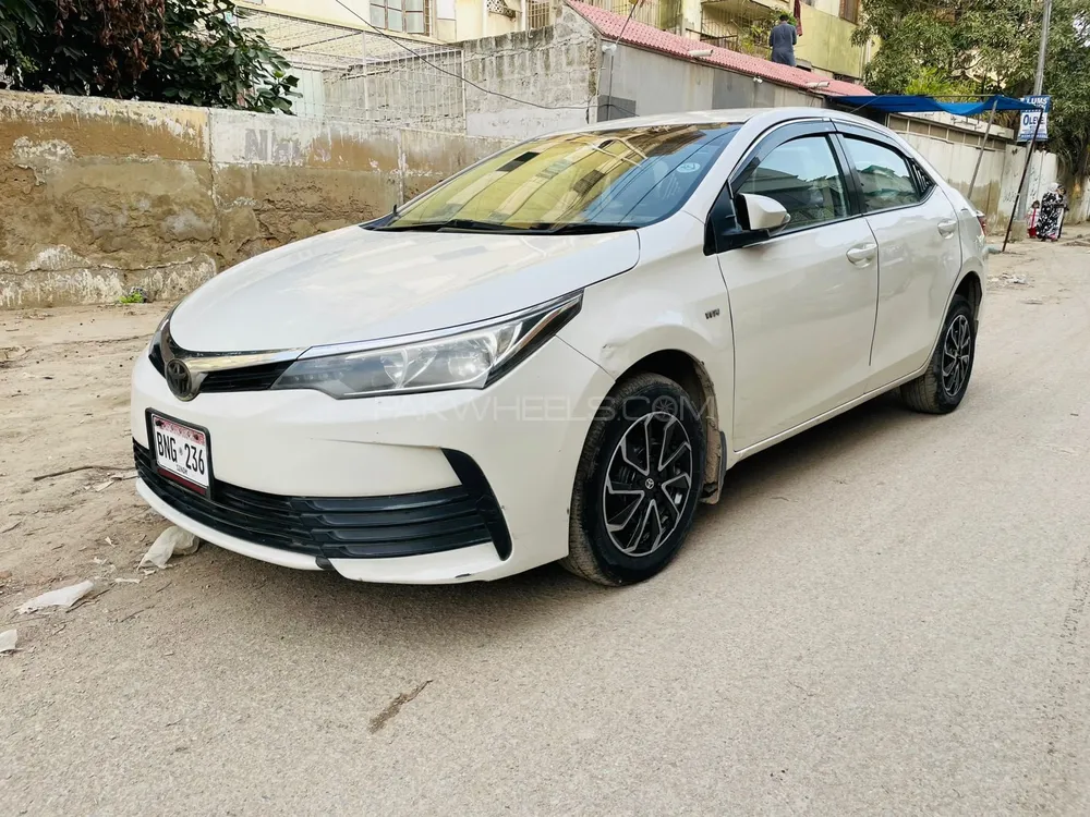 Toyota Corolla 2018 for Sale in Karachi Image-1