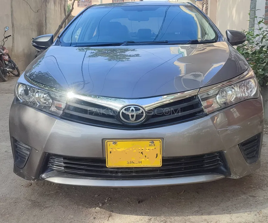 Toyota Corolla 2015 for Sale in Karachi Image-1