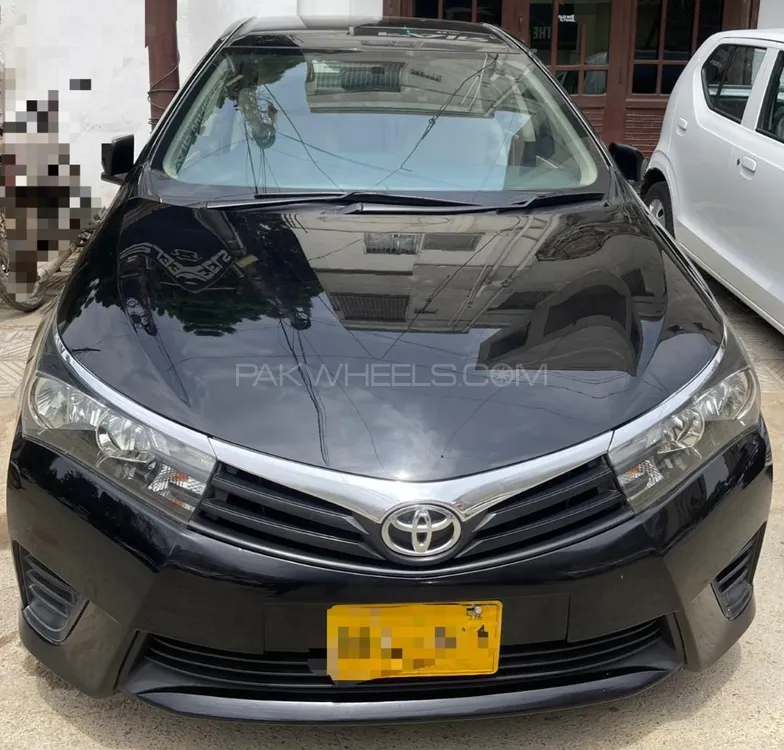 Toyota Corolla 2016 for Sale in Karachi Image-1