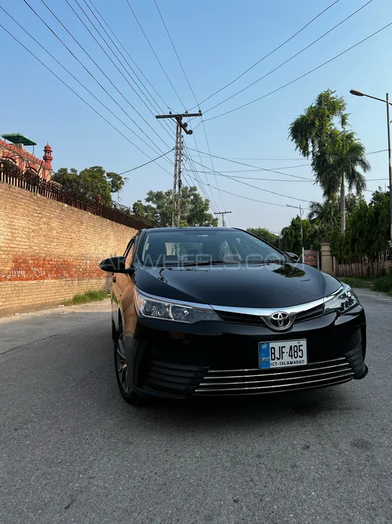 Toyota Corolla 2020 for Sale in Peshawar Image-1