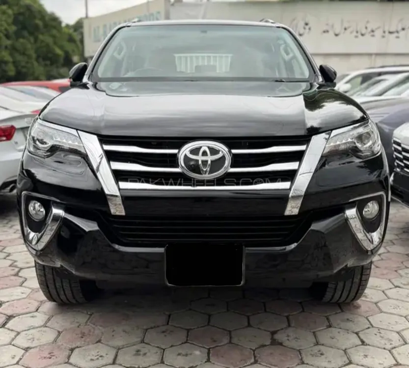 Toyota Fortuner 2017 for Sale in Karachi Image-1