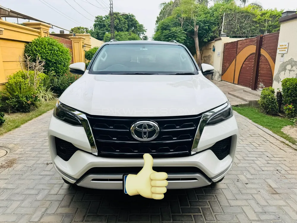 Toyota Fortuner 2021 for Sale in Lahore Image-1