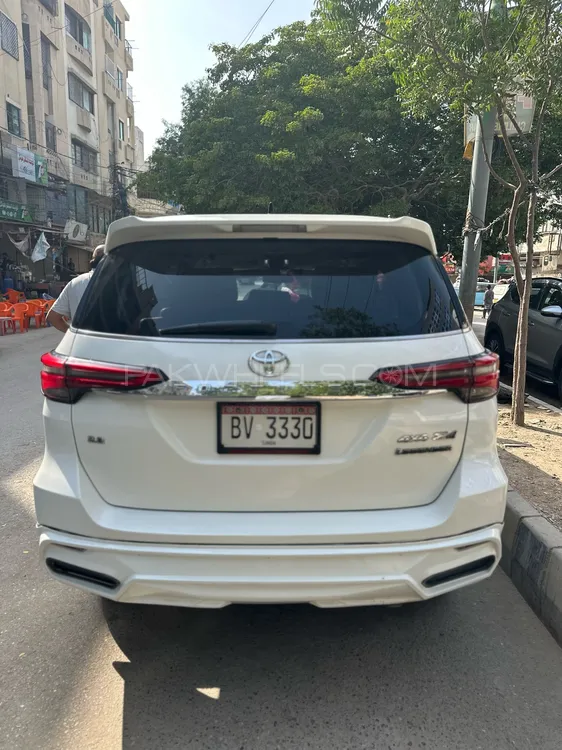 Toyota Fortuner 2021 for Sale in Karachi Toyota Fortuner 2021 for Sale in Karachi Image-4