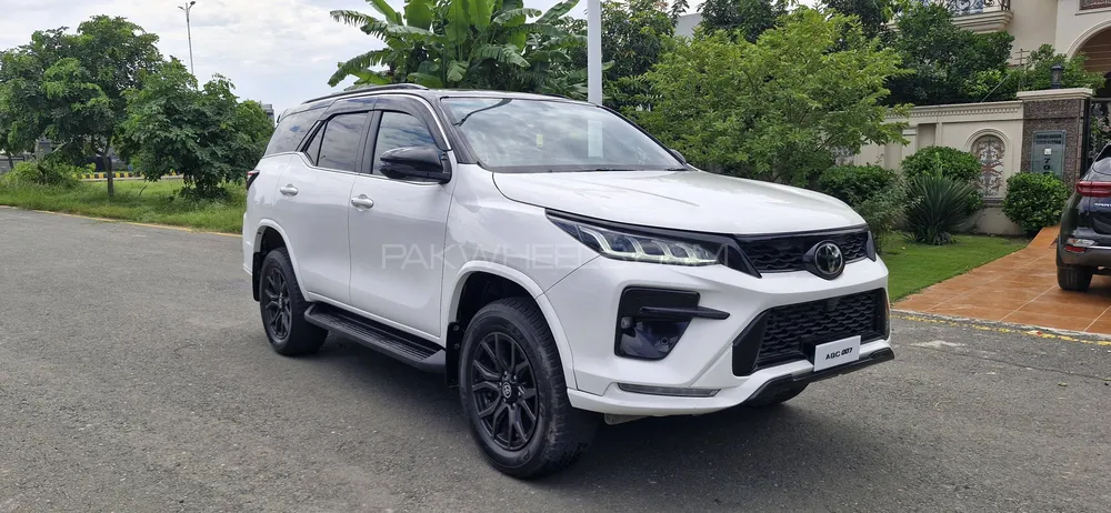 Toyota Fortuner 2023 for Sale in Lahore Image-1