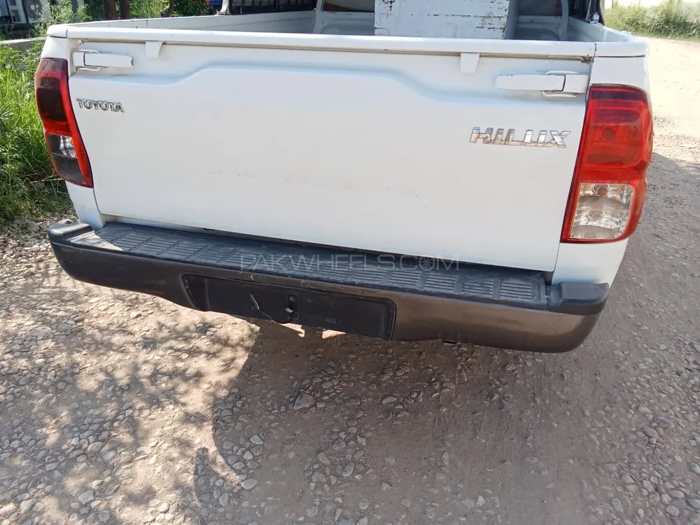 Toyota Hilux 2025 for Sale in Karak Image-1