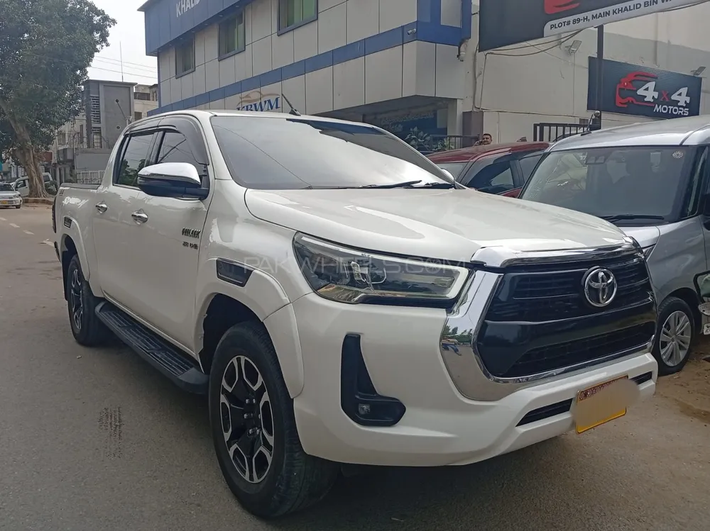 Toyota Hilux 2021 for Sale in Karachi Image-1