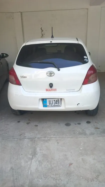 Toyota Vitz 2007 for Sale in Mian Wali Image-1