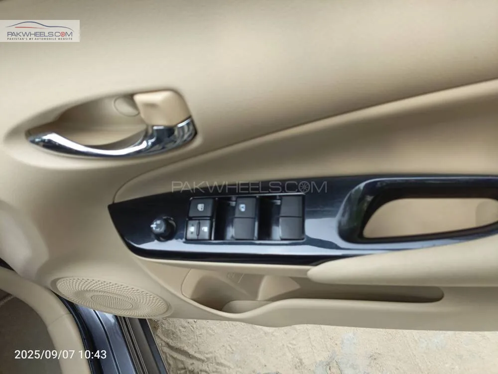 Toyota Yaris Sedan 2022 for Sale in Karachi Toyota Yaris Sedan 2022 for Sale in Karachi Image-12