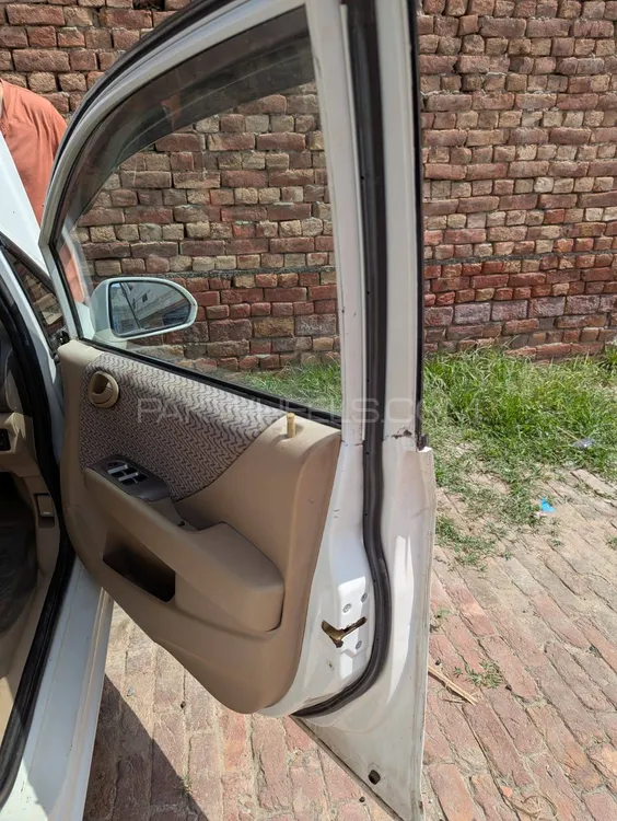 Honda City 2004 for Sale in Lahore Image-1