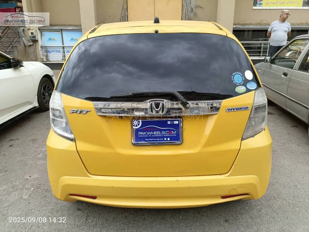 Honda Fit 2011 for Sale in Islamabad Honda Fit 2011 for Sale in Islamabad Image-5