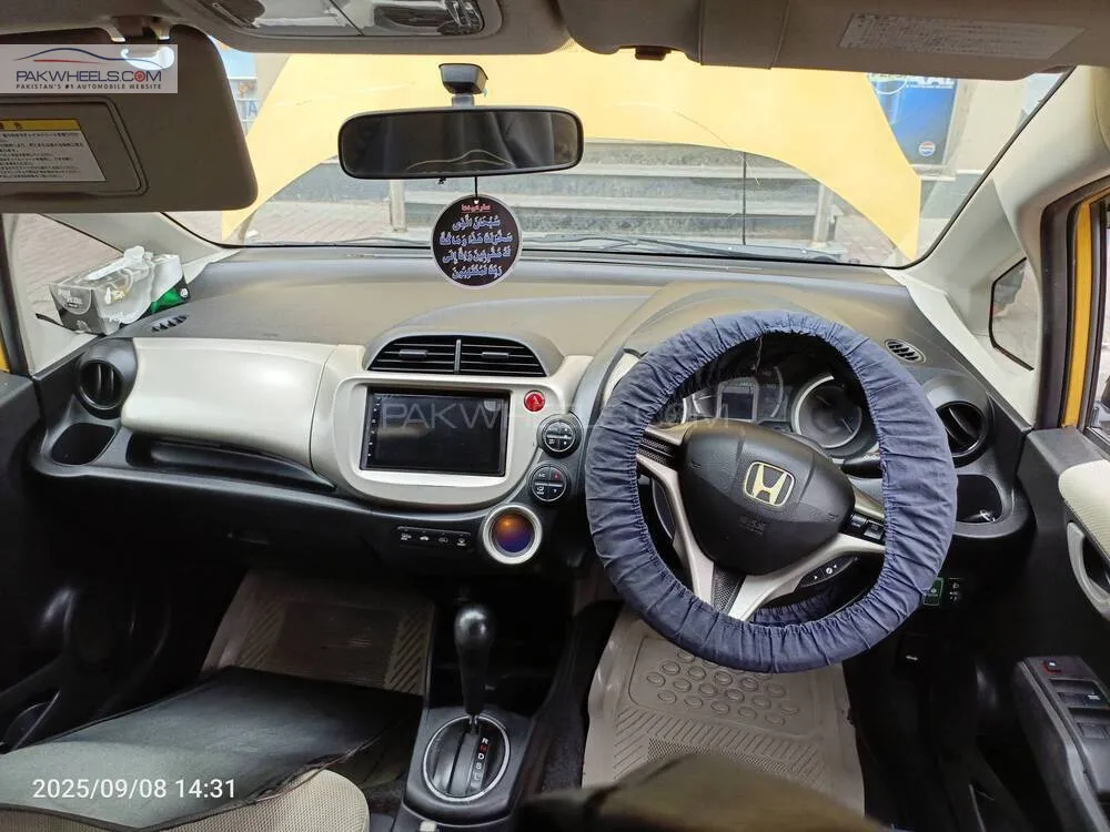 Honda Fit 2011 for Sale in Islamabad Honda Fit 2011 for Sale in Islamabad Image-10