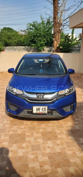 Honda Fit 2015 for Sale in Lahore Image-1