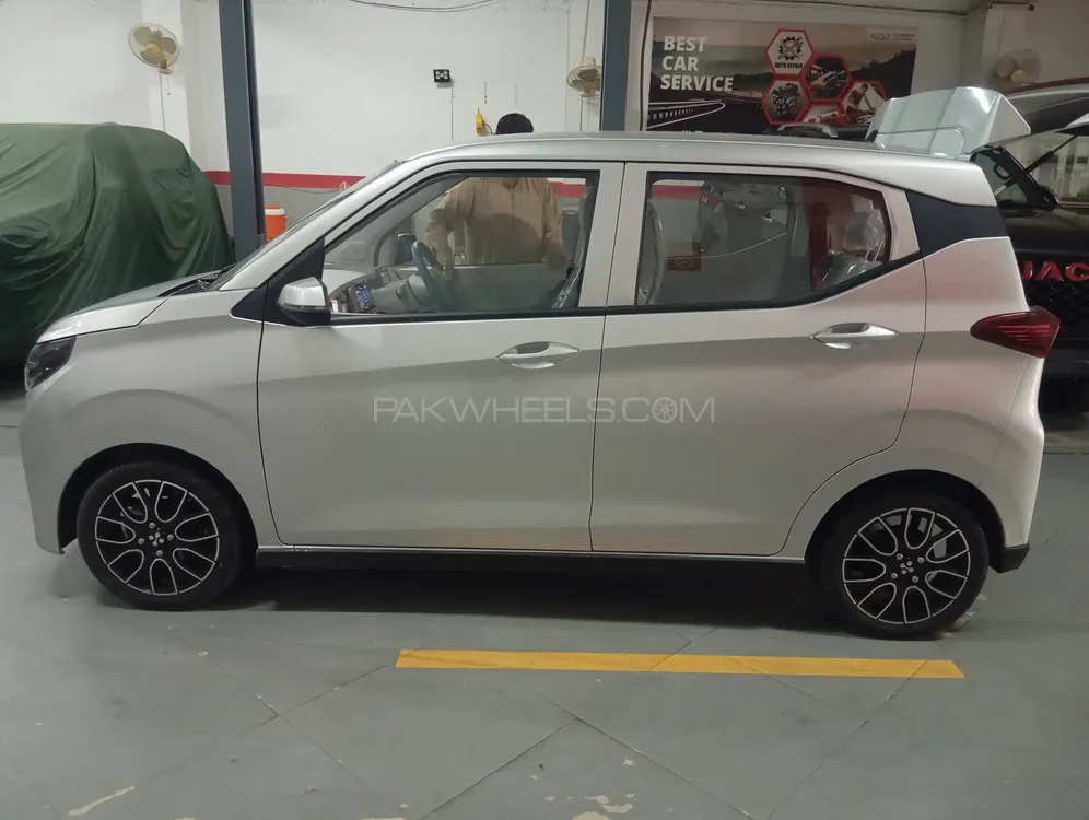 Honri Ve 2025 for Sale in Karachi Image-1