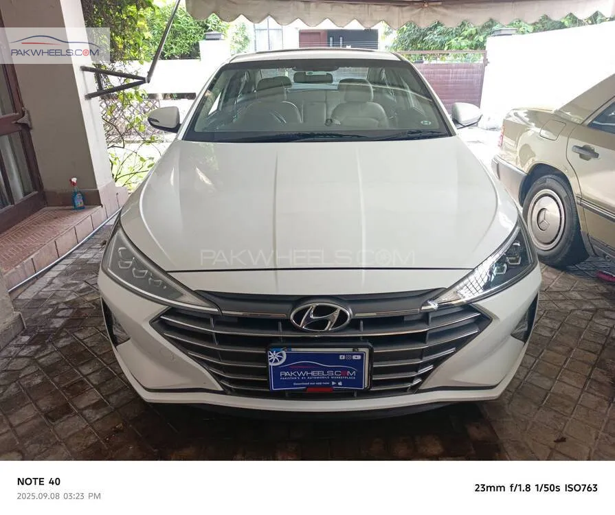 Hyundai Elantra 2023 for Sale in Lahore Image-1