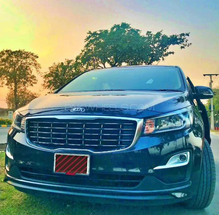 KIA Carnival 2020 for Sale in Lahore Image-1