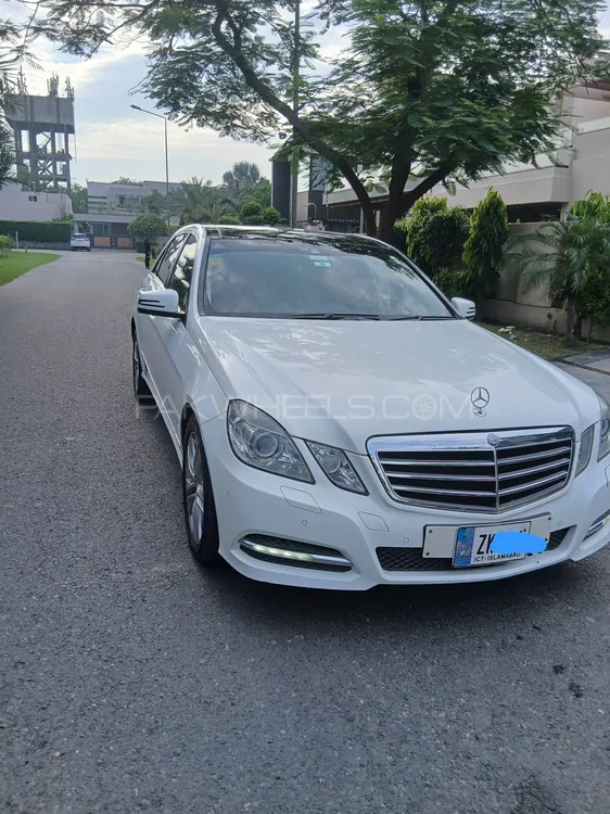 Mercedes Benz E Class 2013 for Sale in Lahore Image-1
