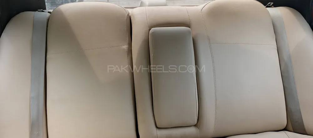 مٹسوبیشی لینسر 2005 for Sale in کراچی مٹسوبیشی لینسر 2005 for Sale in کراچی Image-5