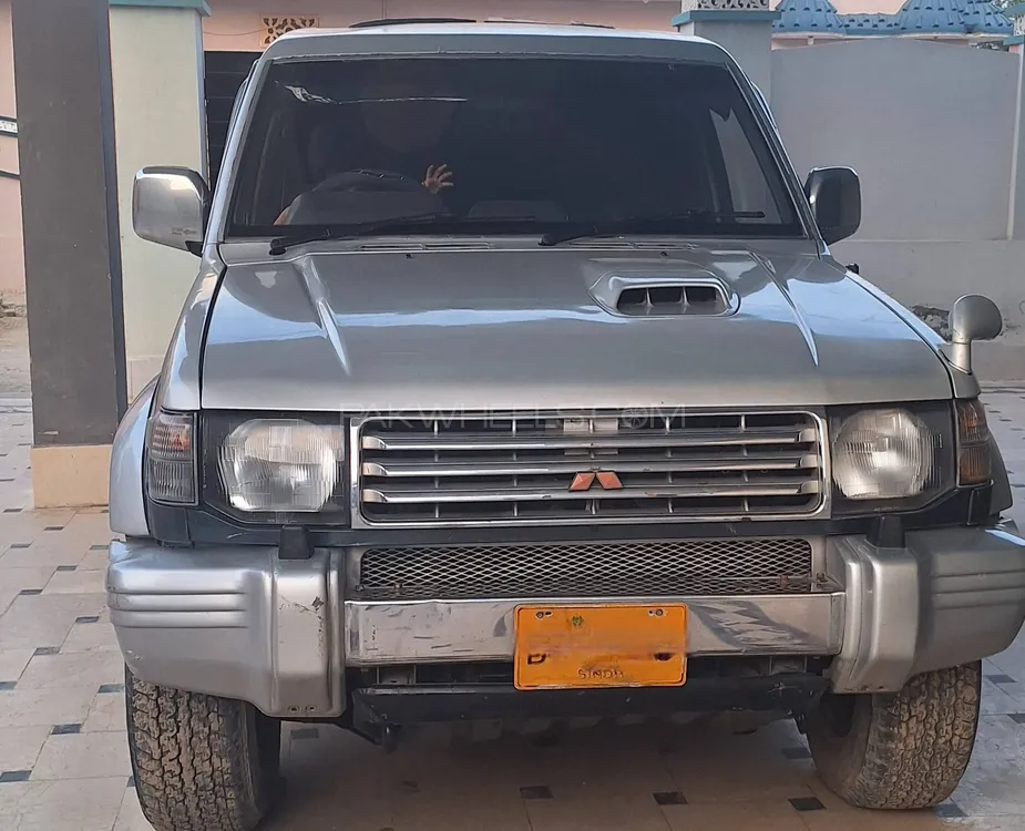 Mitsubishi Pajero 1992 for Sale in Chishtian Image-1