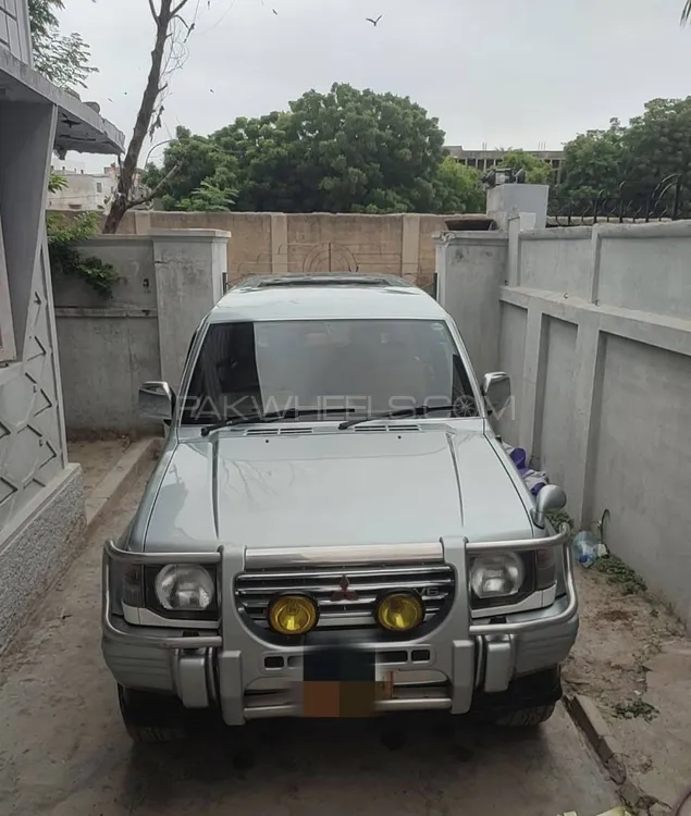 Mitsubishi Pajero 1995 for Sale in Karachi Image-1