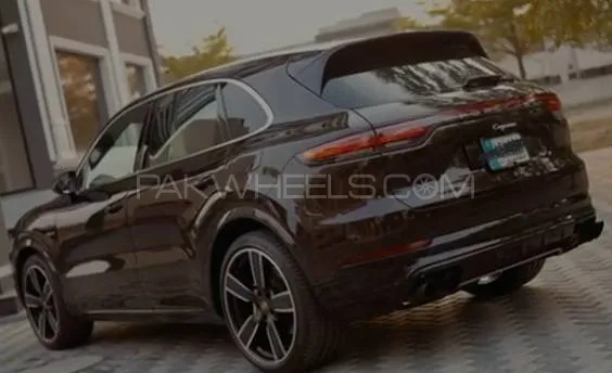 Porsche Cayenne 2018 for Sale in Lahore Porsche Cayenne 2018 for Sale in Lahore Image-9