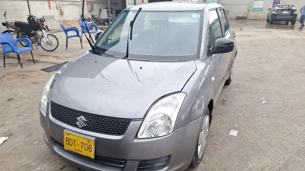 Suzuki Swift 2015 for Sale in Karachi Image-1