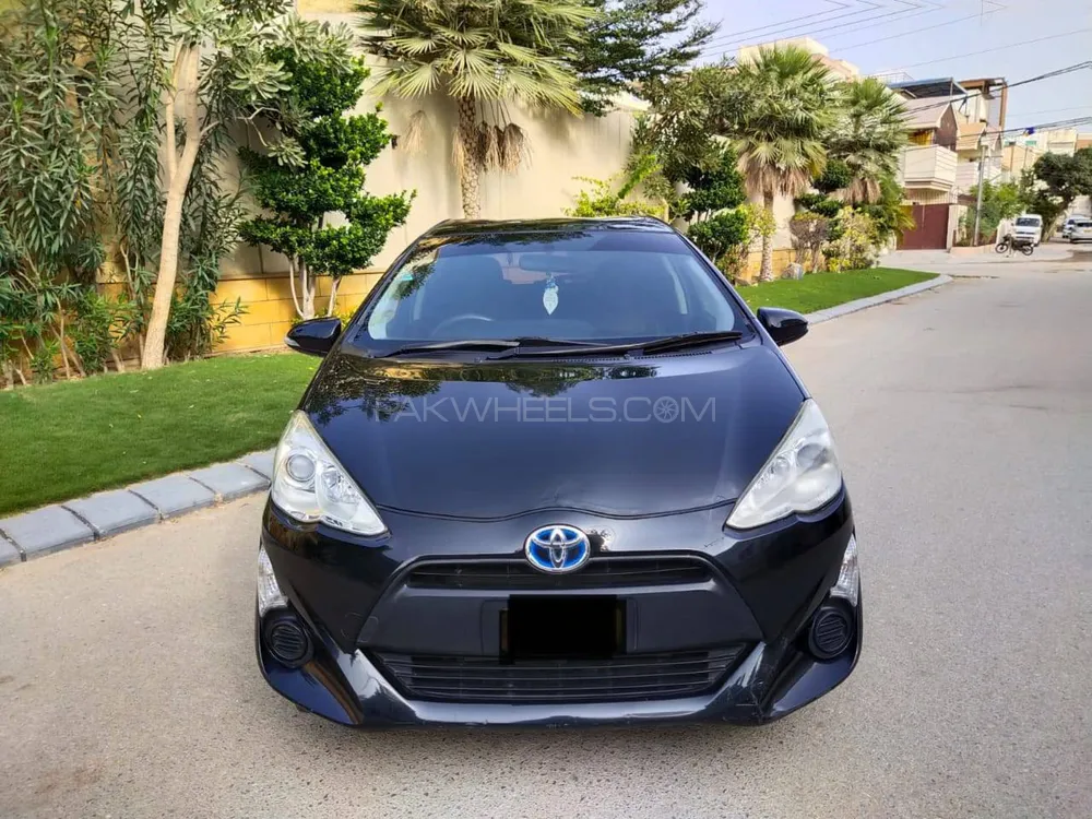 Toyota Aqua 2015 for Sale in Karachi Image-1