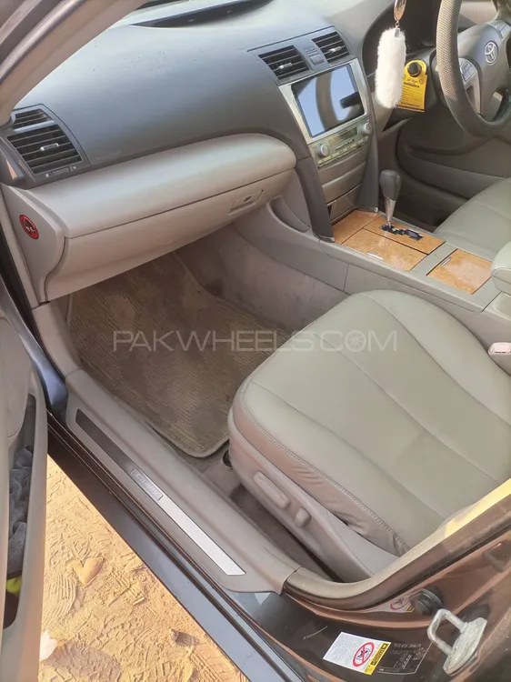 Toyota Camry 2007 for Sale in Karachi Image-1