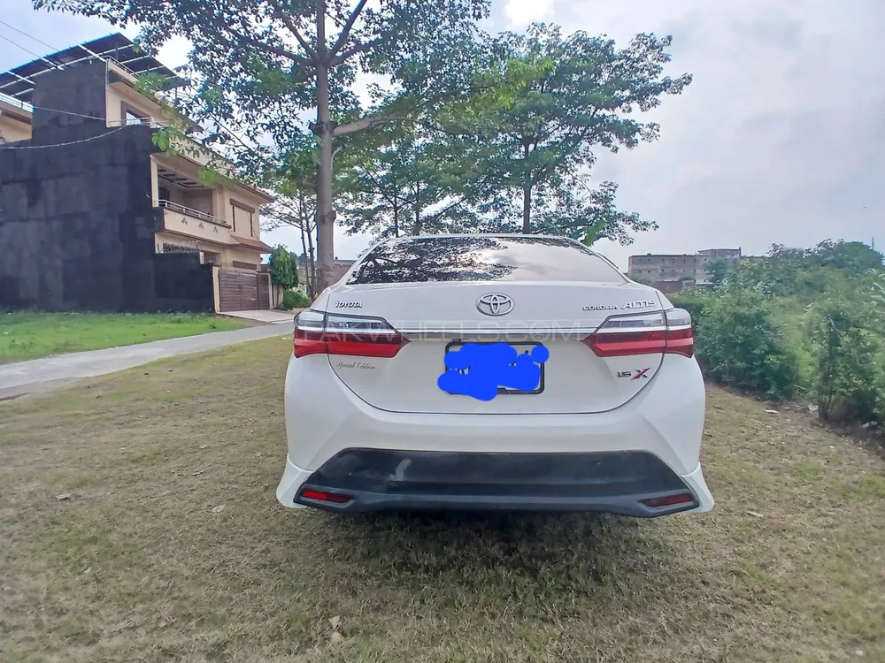 Toyota Corolla 2021 for Sale in Lahore Image-1