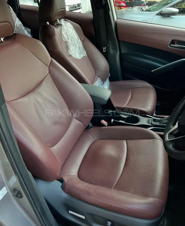 Toyota Corolla Cross 2025 for Sale in Islamabad Image-1