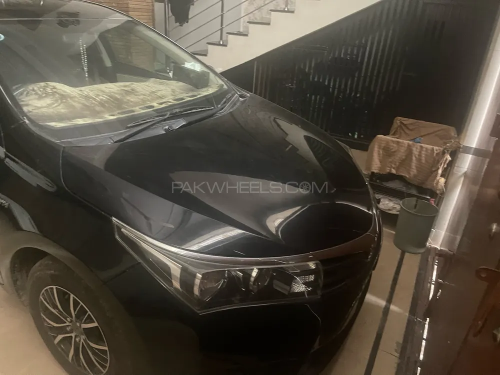 Toyota Corolla 2014 for Sale in Karachi Image-1