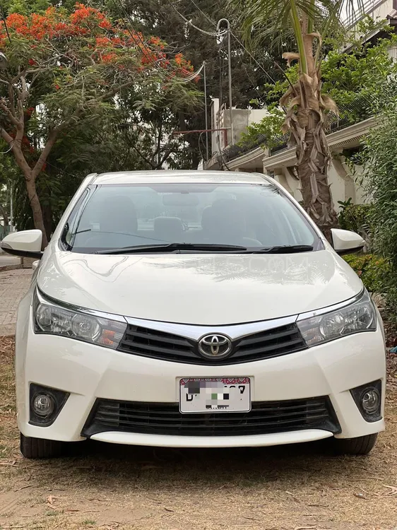 Toyota Corolla 2016 for Sale in Karachi Image-1
