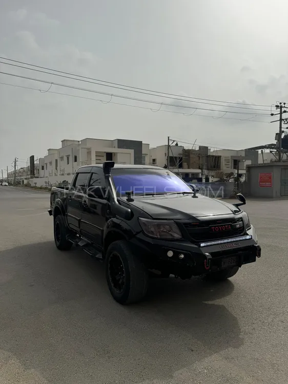 Toyota Hilux 2005 for Sale in Karachi Image-1