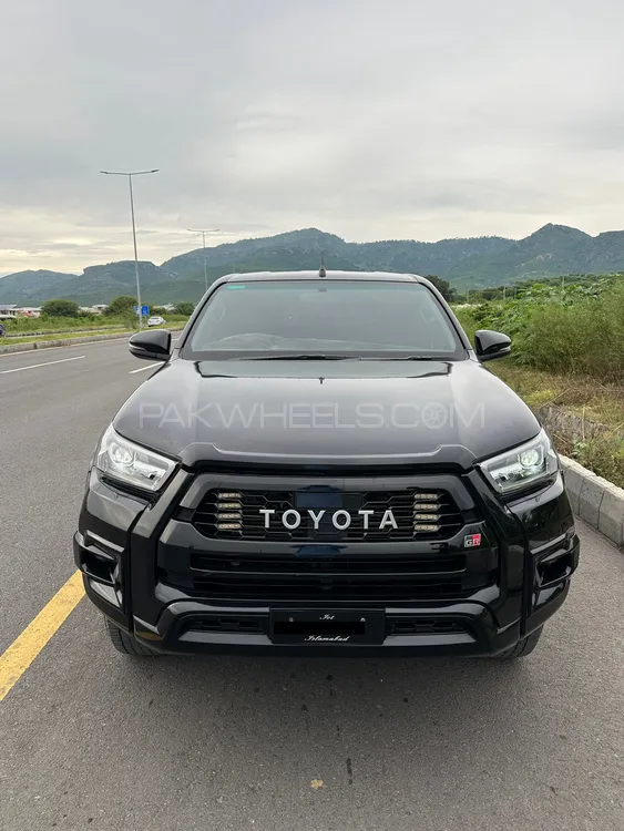 Toyota Hilux 2023 for Sale in Islamabad Image-1