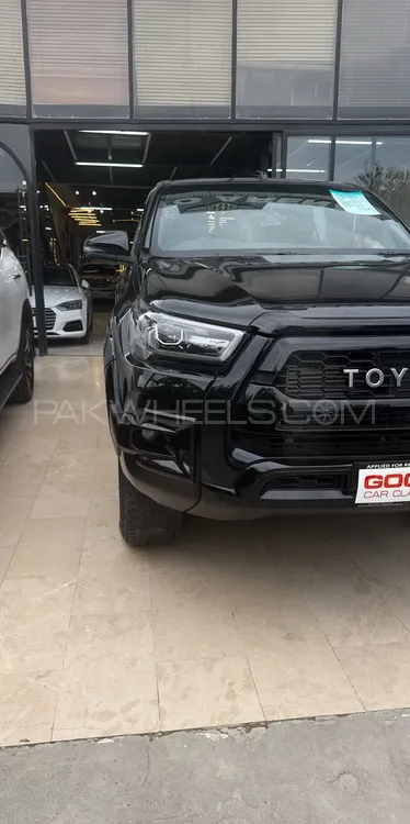 Toyota Hilux 2025 for Sale in Islamabad Image-1