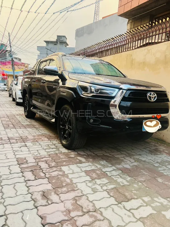 Toyota Hilux 2021 for Sale in Sialkot Image-1