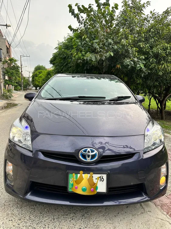 Toyota Prius 2011 for Sale in Lahore Image-1
