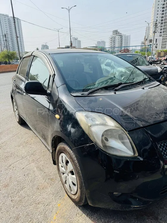 Toyota Vitz 2007 for Sale in Karachi Image-1