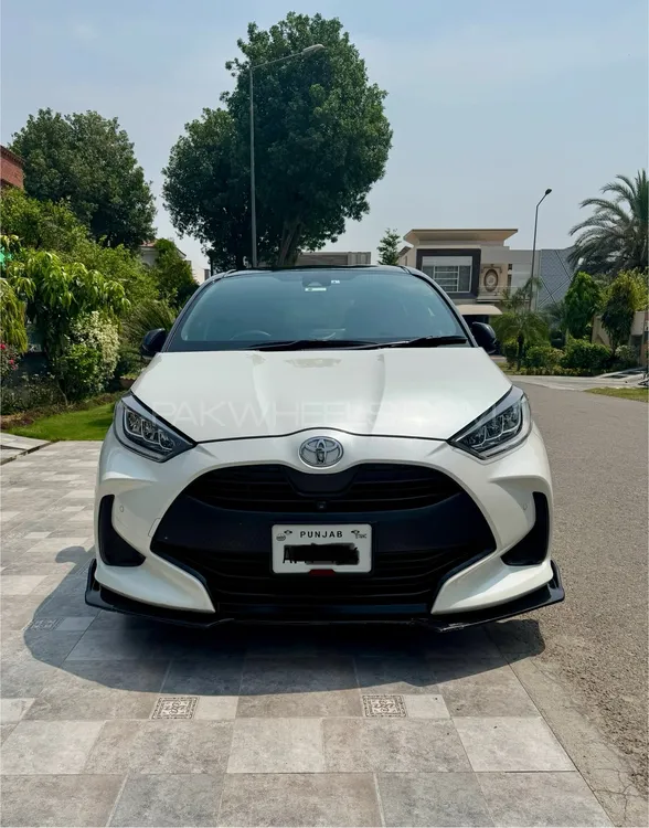 Toyota Yaris Hatchback 2020 for Sale in Lahore Image-1