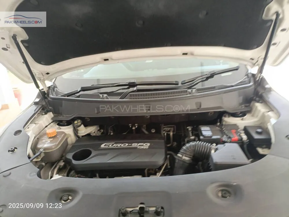 DFSK Glory 580 2021 for Sale in Lahore DFSK Glory 580 2021 for Sale in Lahore Image-7