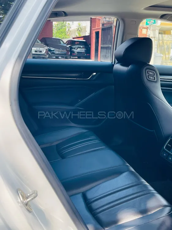 Honda Accord 2019 for Sale in Lahore Honda Accord 2019 for Sale in Lahore Image-11