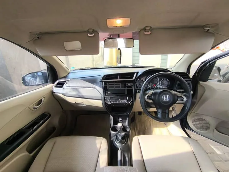 Honda BR-V 2018 for Sale in Lahore Image-1