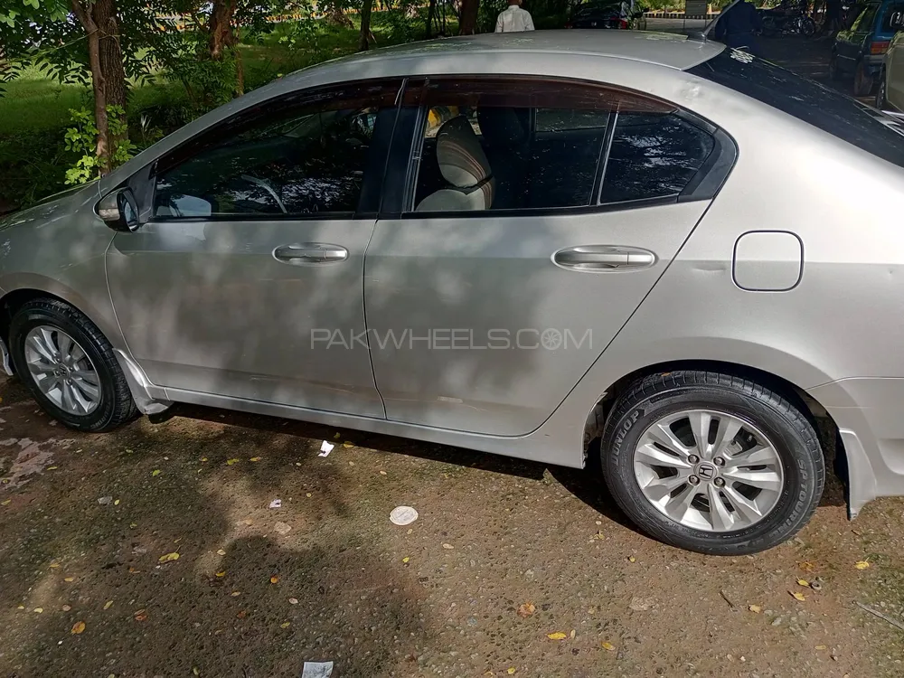 Honda City 2015 for Sale in Islamabad Image-1
