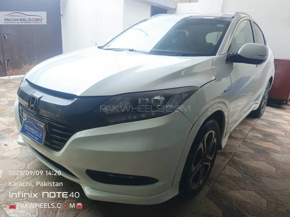 Honda Vezel 2017 for Sale in Karachi Honda Vezel 2017 for Sale in Karachi Image-3