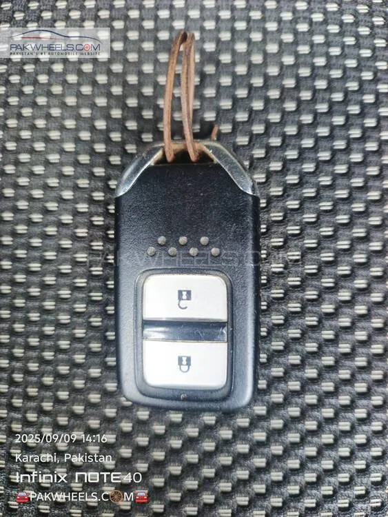 Honda Vezel 2017 for Sale in Karachi Honda Vezel 2017 for Sale in Karachi Image-13