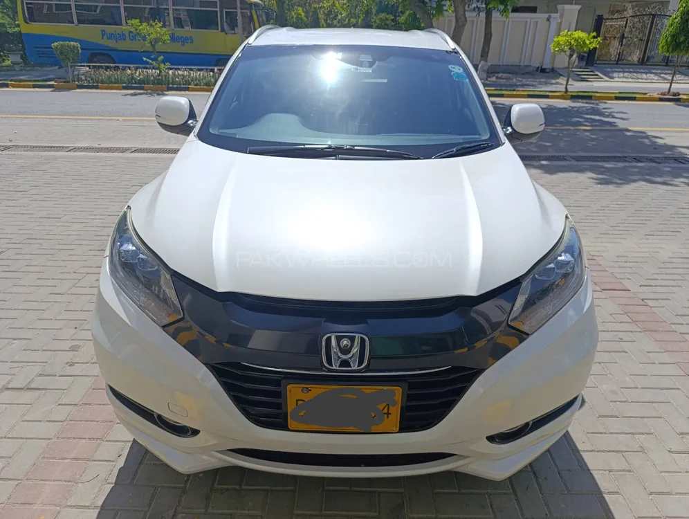 Honda Vezel 2014 for Sale in Lahore Image-1