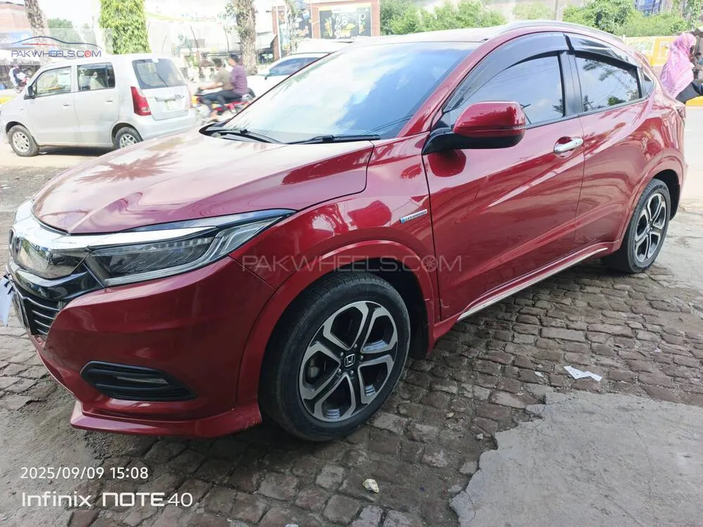 Honda Vezel 2016 for Sale in Gujranwala Honda Vezel 2016 for Sale in Gujranwala Image-3