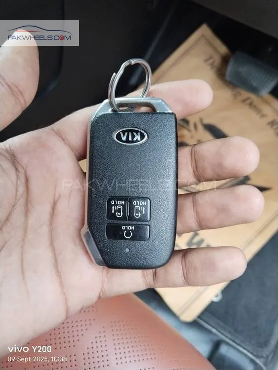 KIA Carnival 2021 for Sale in Lahore KIA Carnival 2021 for Sale in Lahore Image-13